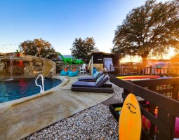 Marion Rock Ranch Resort